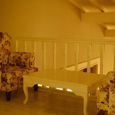 With Hot Pool Tatil Evi *